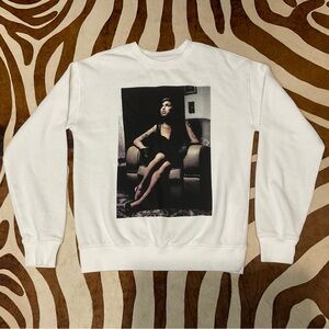 Amy Winehouse Sweatshirt Size Small